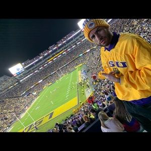 Meet your Posher, Carlos